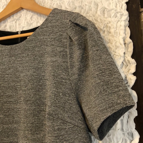 Loft dress black and grey with exposed zipper. - Picture 2 of 3